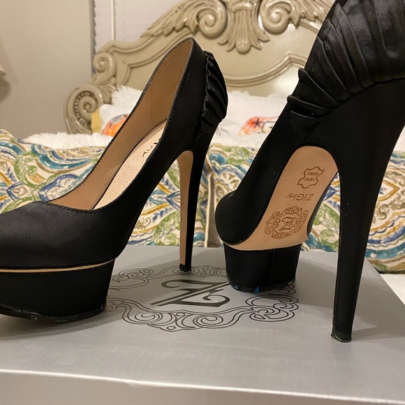 🔥 Black Stilettos on Fire 🔥 - Picture 1 of 8